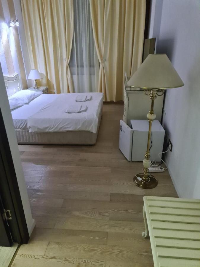 Nevis Fundeni Hotell Bukarest Exteriör bild
