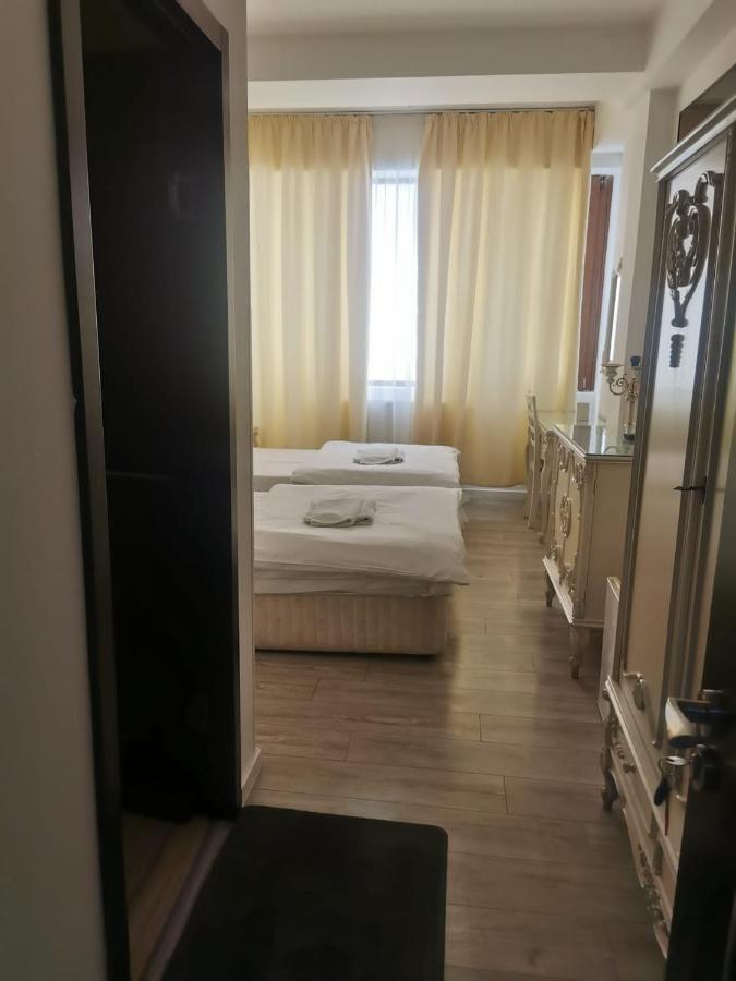 Nevis Fundeni Hotell Bukarest Exteriör bild