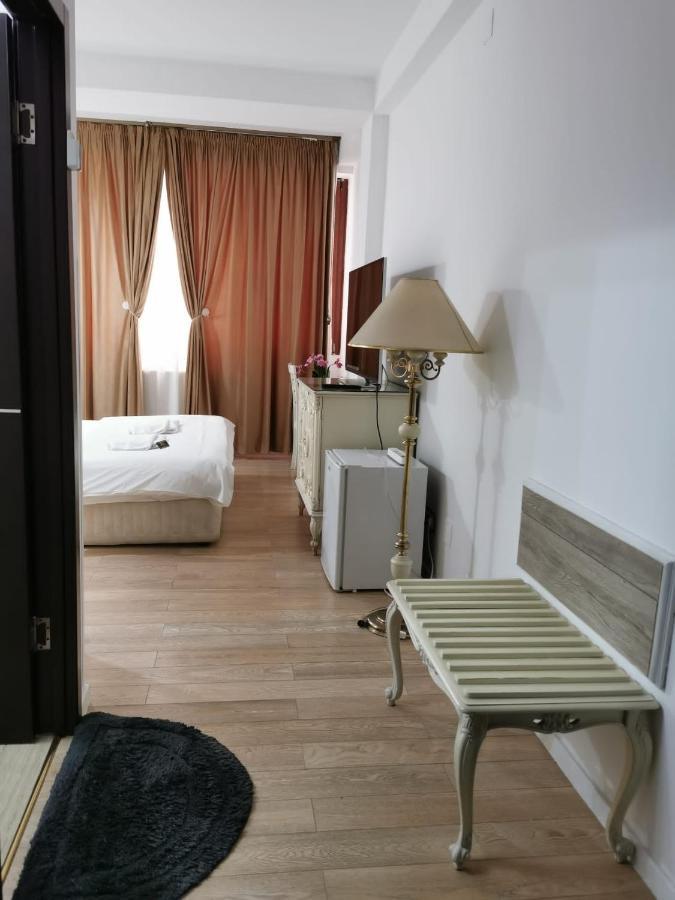 Nevis Fundeni Hotell Bukarest Exteriör bild