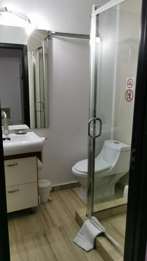 Nevis Fundeni Hotell Bukarest Exteriör bild