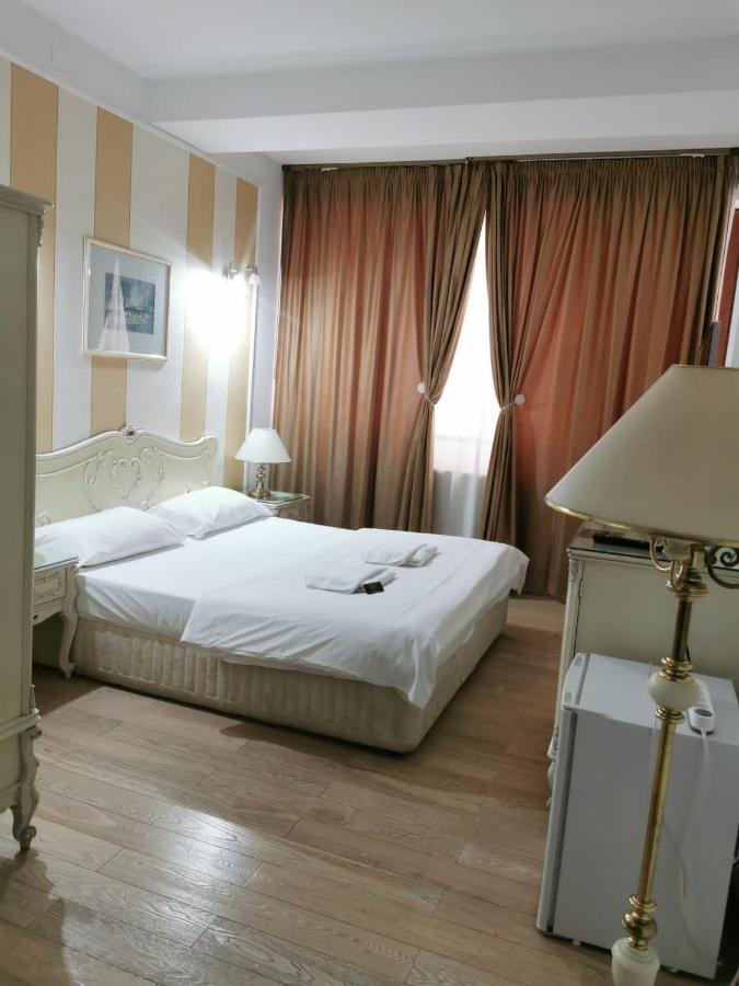Nevis Fundeni Hotell Bukarest Exteriör bild
