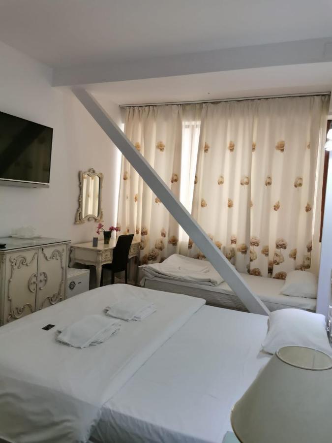 Nevis Fundeni Hotell Bukarest Exteriör bild