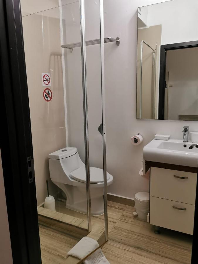 Nevis Fundeni Hotell Bukarest Exteriör bild