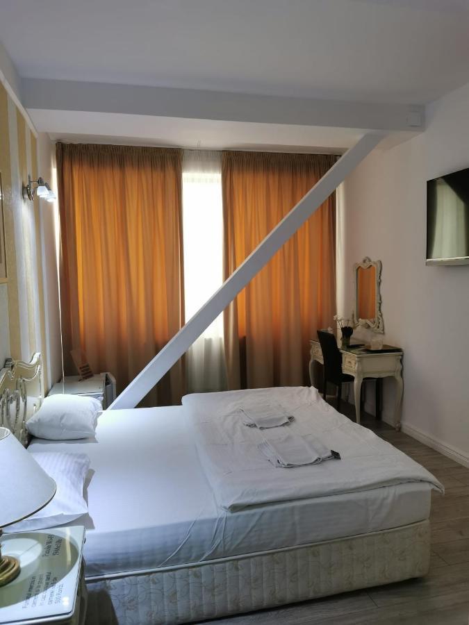 Nevis Fundeni Hotell Bukarest Exteriör bild